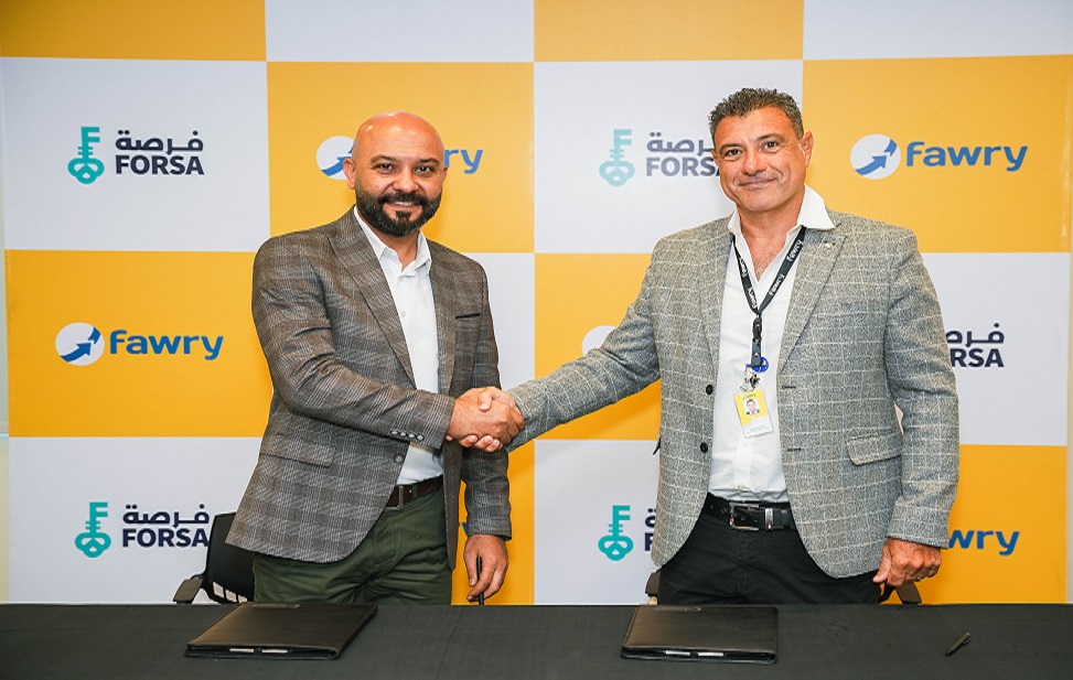 شراكة بين فوري وفرصة لإتاحة خدمات الشراء الآن والدفع لاحقًا عبر ماكينات البيع الخاصة بها